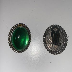 Vintage 80s  green Clip on earrings